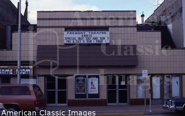 New Fremont Theatre - From American Classic Images (newer photo)